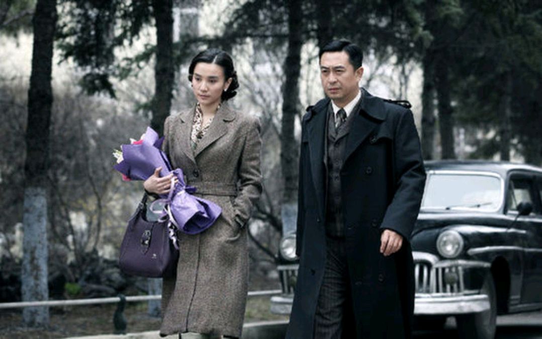 《悬崖》结局一直存在的争议:周乙的死有意义吗?