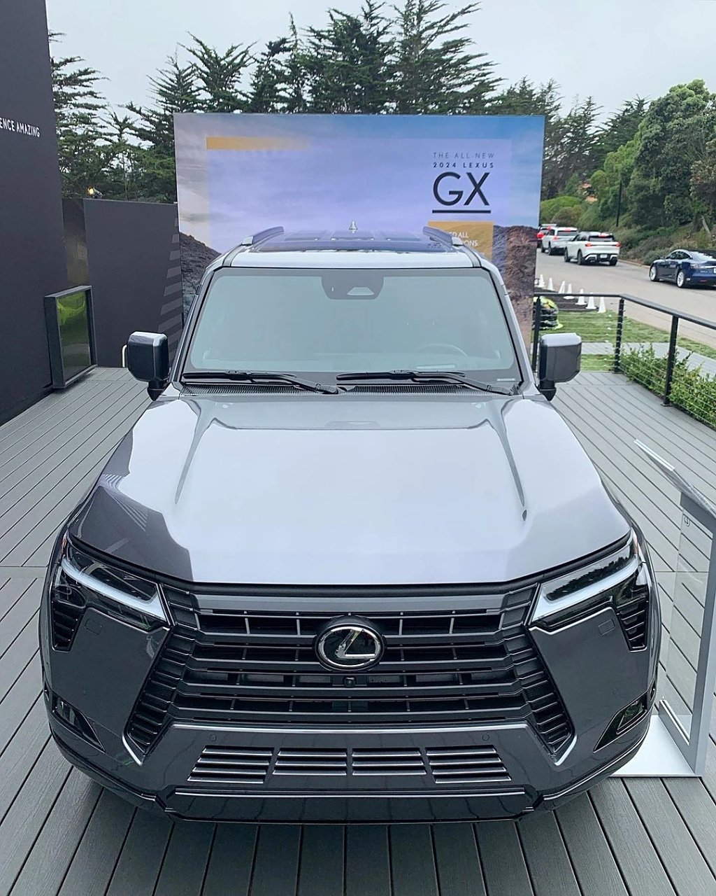 雷克萨斯全新gx550,贯穿式尾灯,加上全新式家族前脸,是不是你们的最爱