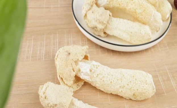 今天,我将为你揭秘竹荪泡发的正确方法,让你轻松掌握这个美味菌类