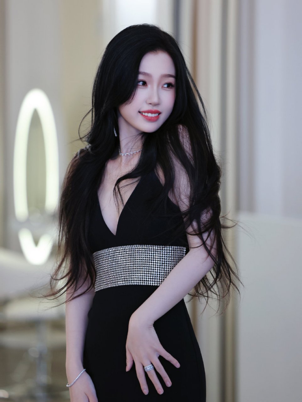 虞书欣高清壁纸头像(十二)[比心]