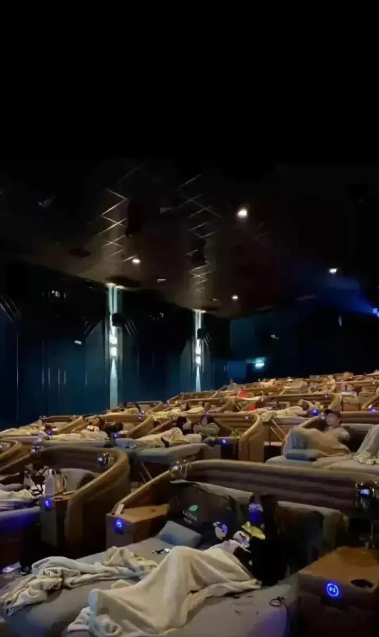 在这种电影院看电影,有一种特别的感觉