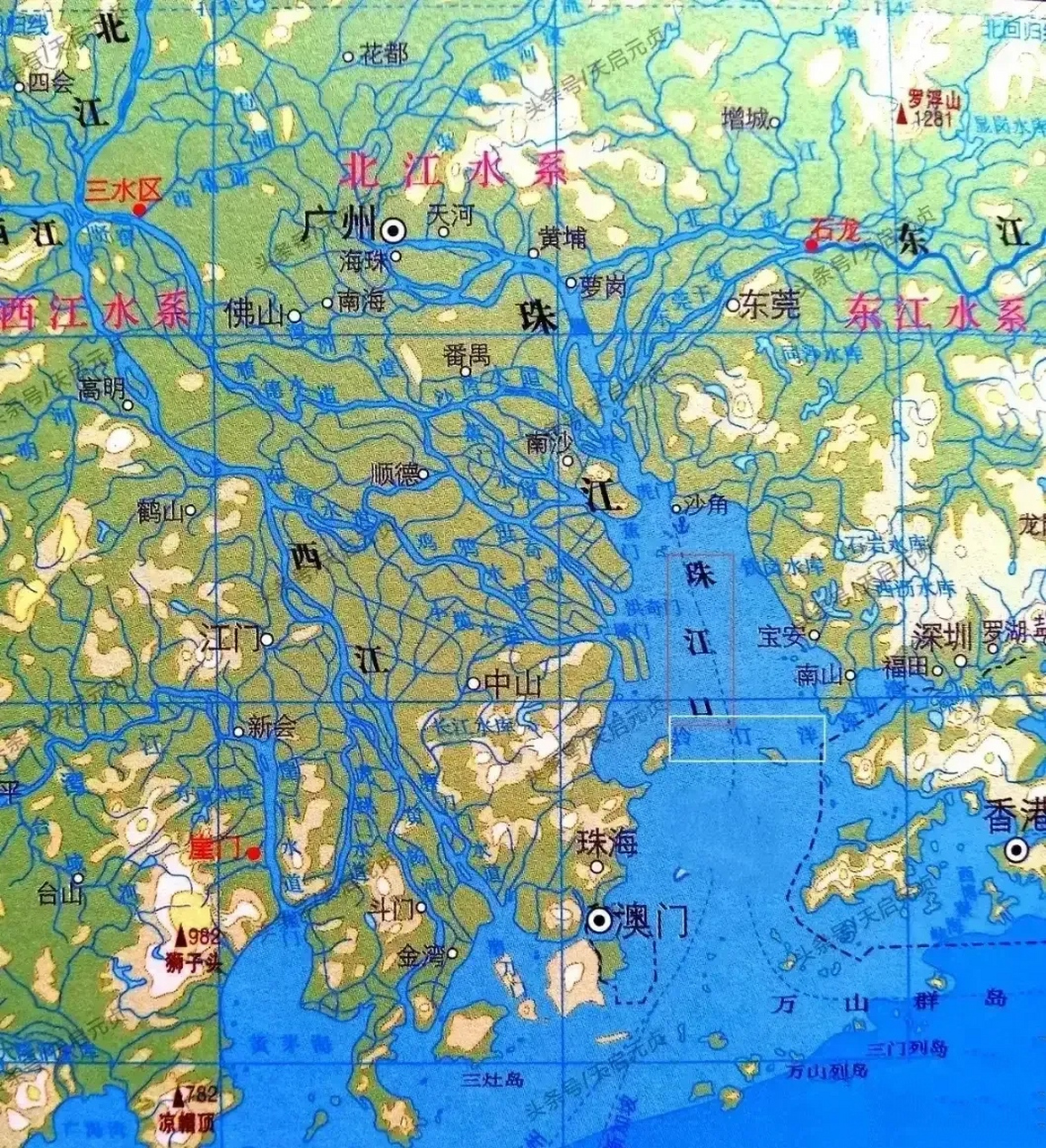 看地形图就明白了,珠三角平原是广东最大的平原,人口承载量最大,自然