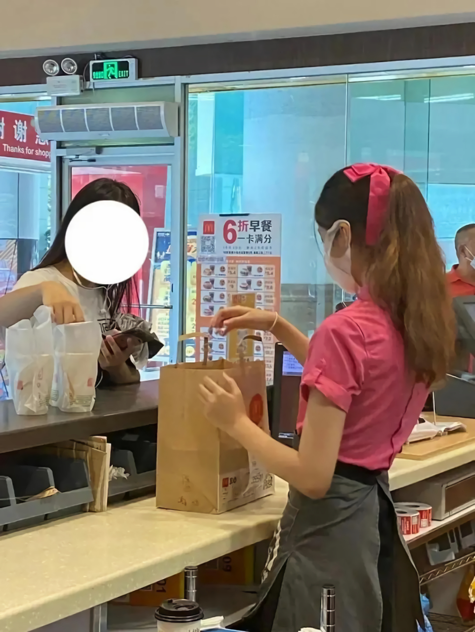 金拱门:开封菜,你拿什么跟我比?