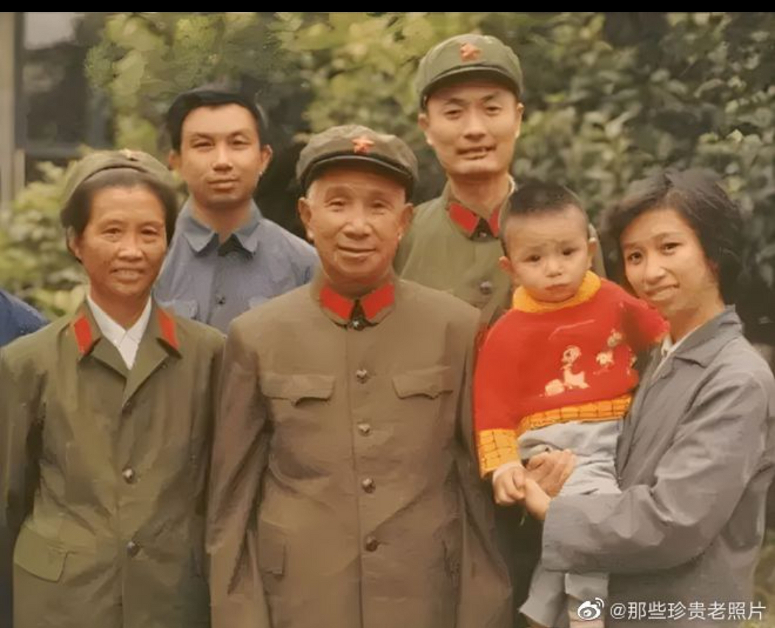 80年代全家福图片