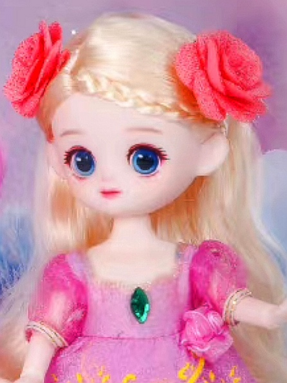 哎呀,那款新出的叶罗丽娃娃真的太可爱啦!