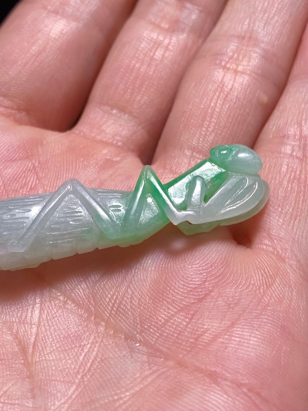 清 老坑冰糯种翡翠 飘绿 螳螂 把件 挂件