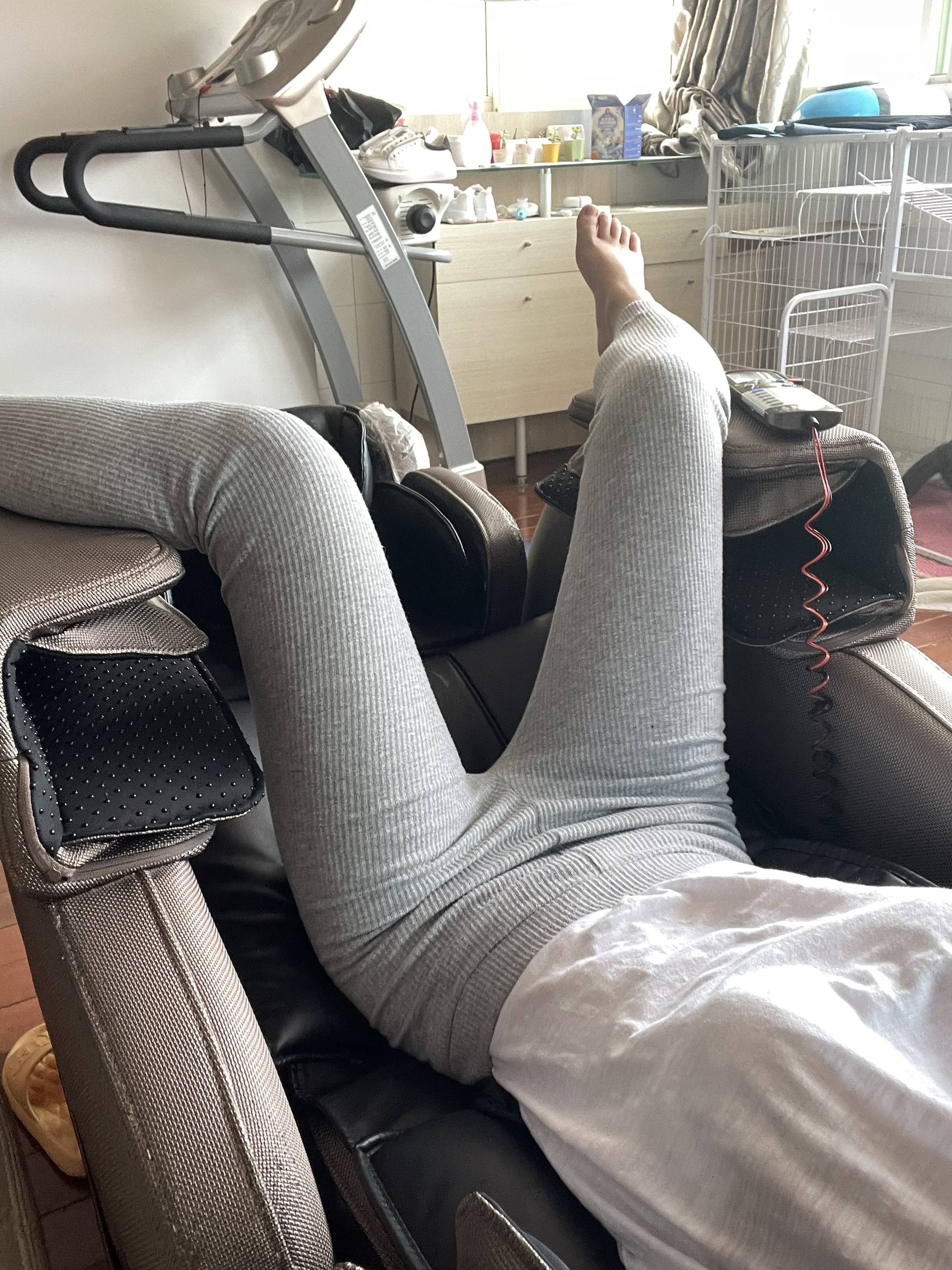 唉,今天翻出了以前的相册,好怀念,那时候没有钱