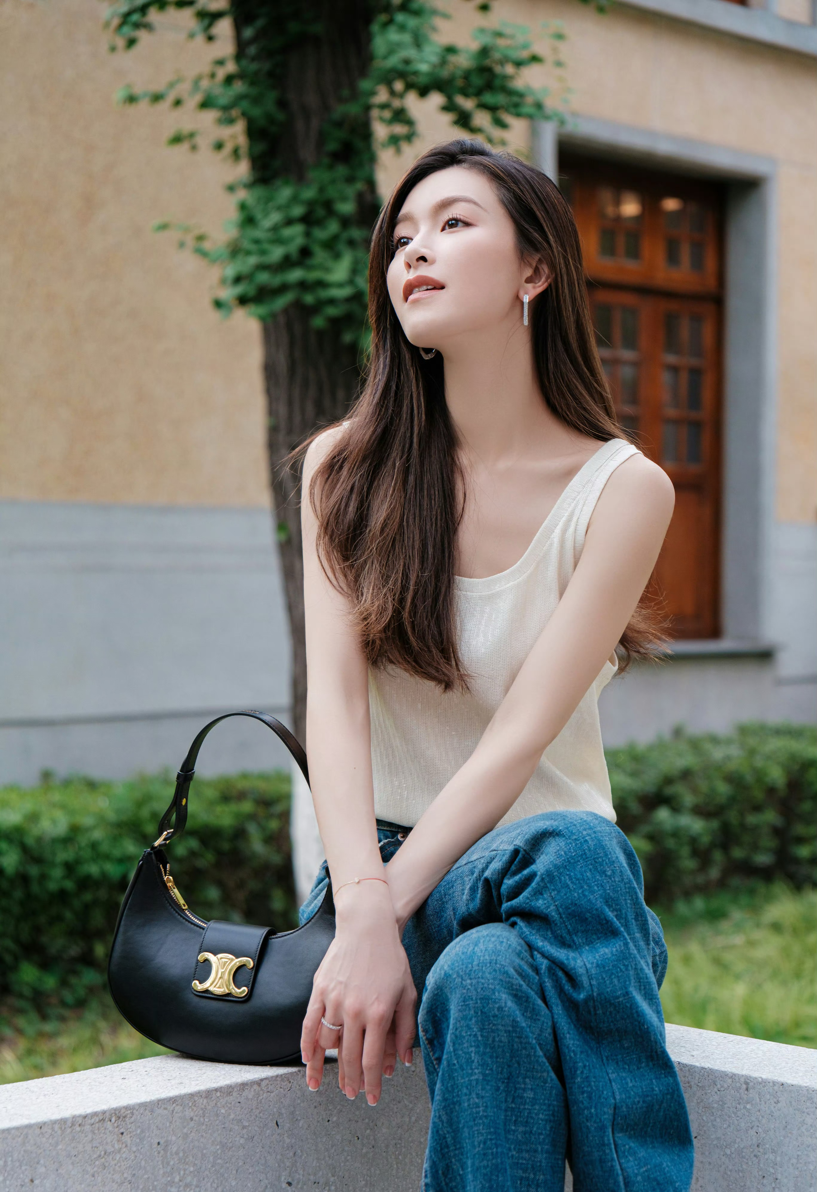 文咏珊日常穿搭系列写真,颜值与气质都是顶级