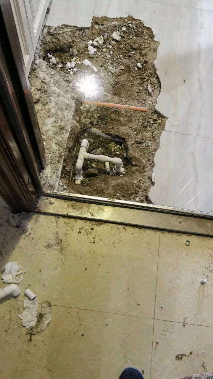 测漏水查漏水,卫生间水管漏水检测维修-度小视