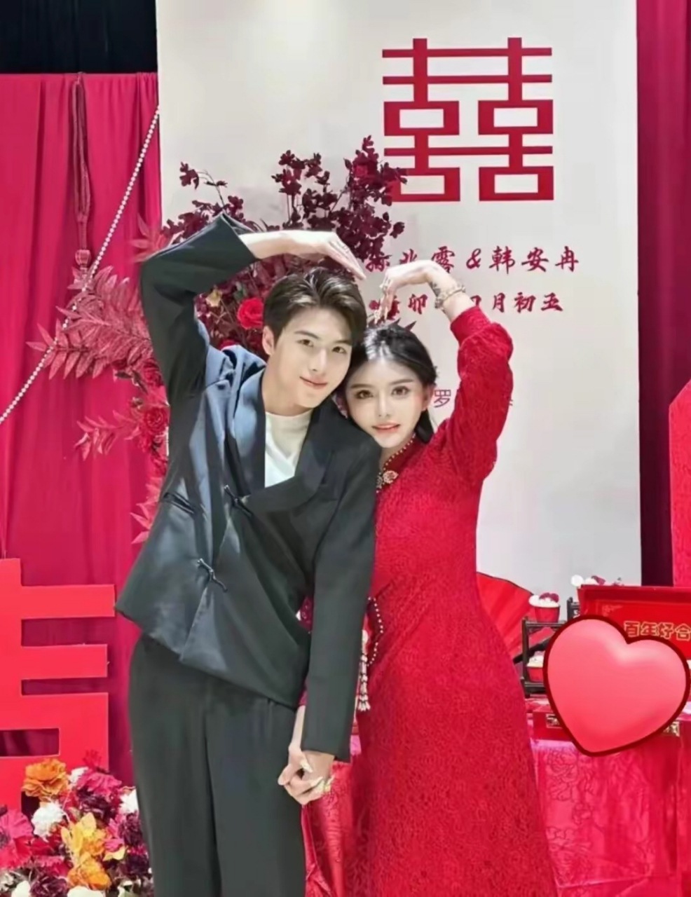 24岁网红韩安冉(原名韩朵)年纪虽然不大,但结婚史丰富(三婚三离),与
