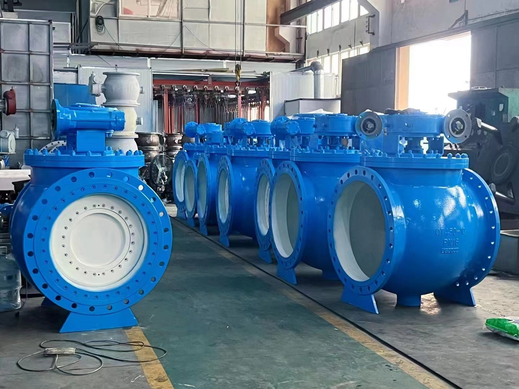 偏心半球阀是一种橡胶密封阀门,通常用于调节气源或水源的温度,压力等