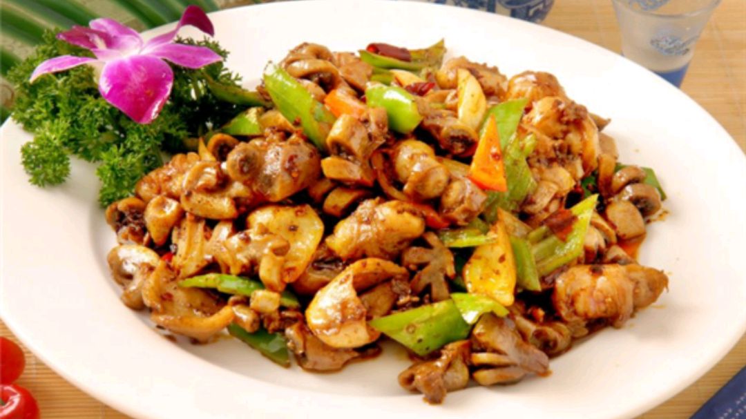 爆炒花肠,掌握这些小细节,做出来的花肠非常的脆口