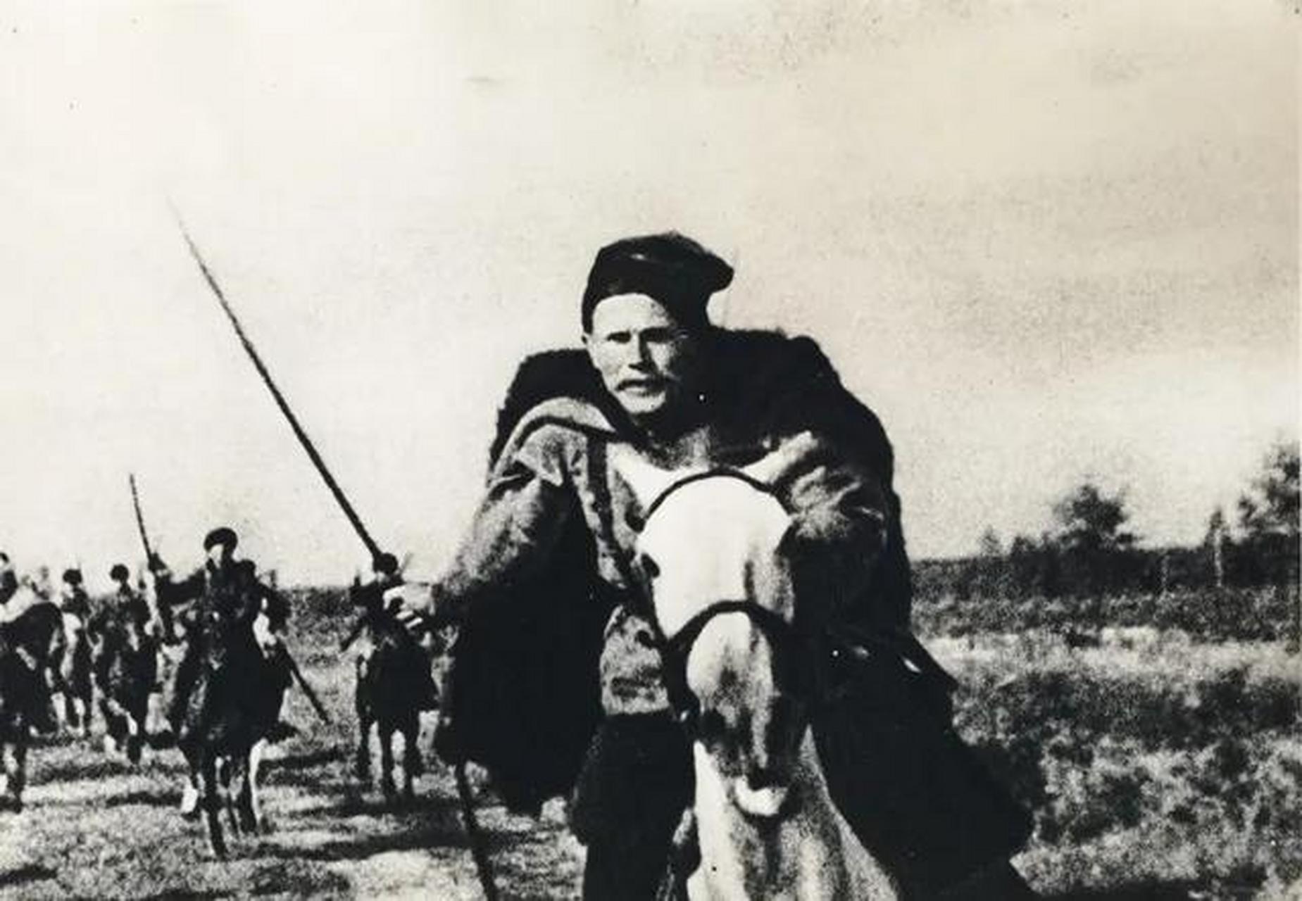 领动计划# 提起苏联的英雄人物,必提"恰巴耶夫"