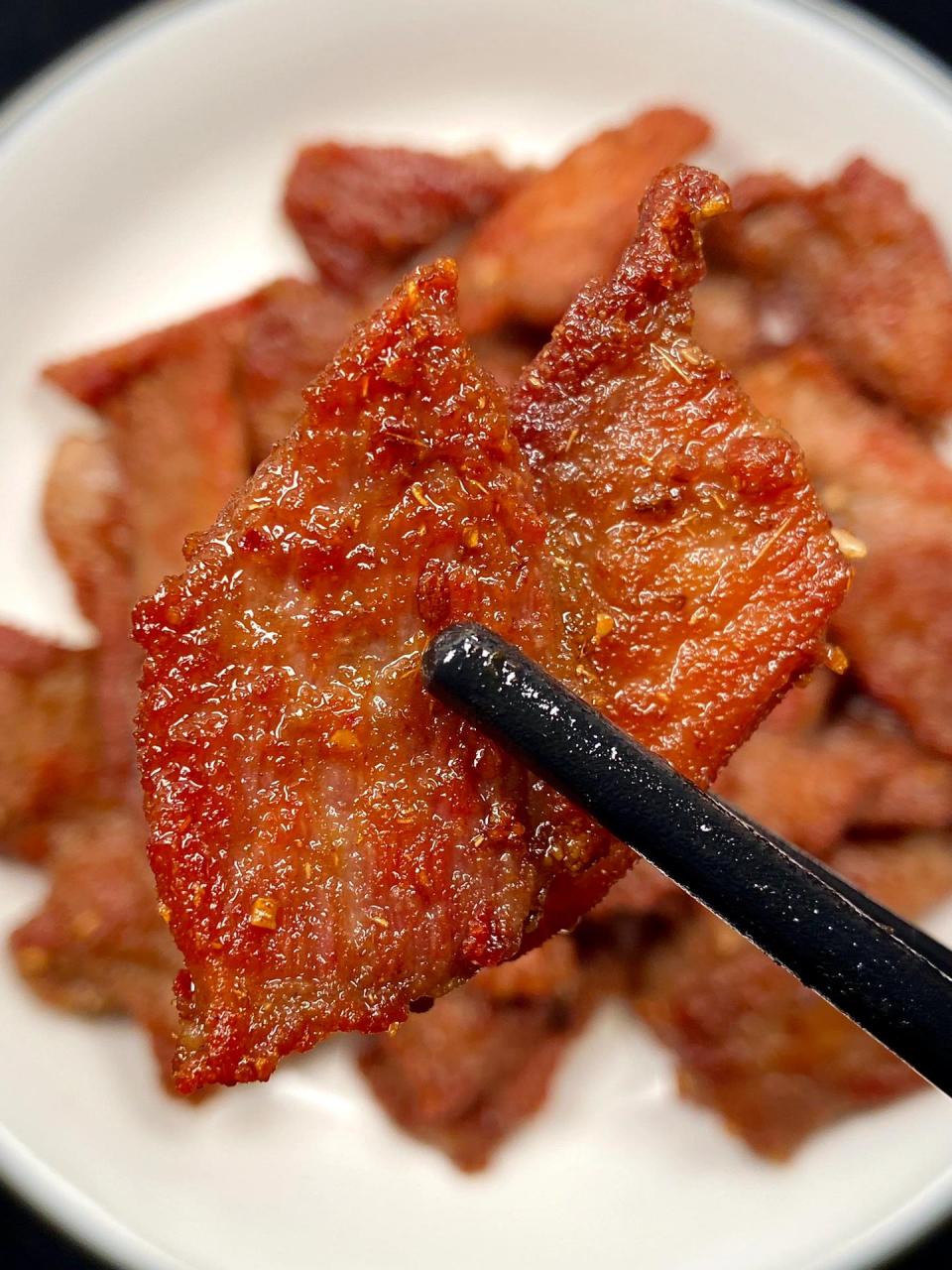 以后里脊肉就这么吃香到破防了 香煎里脊肉,在家也能吃上香喷喷的烤肉