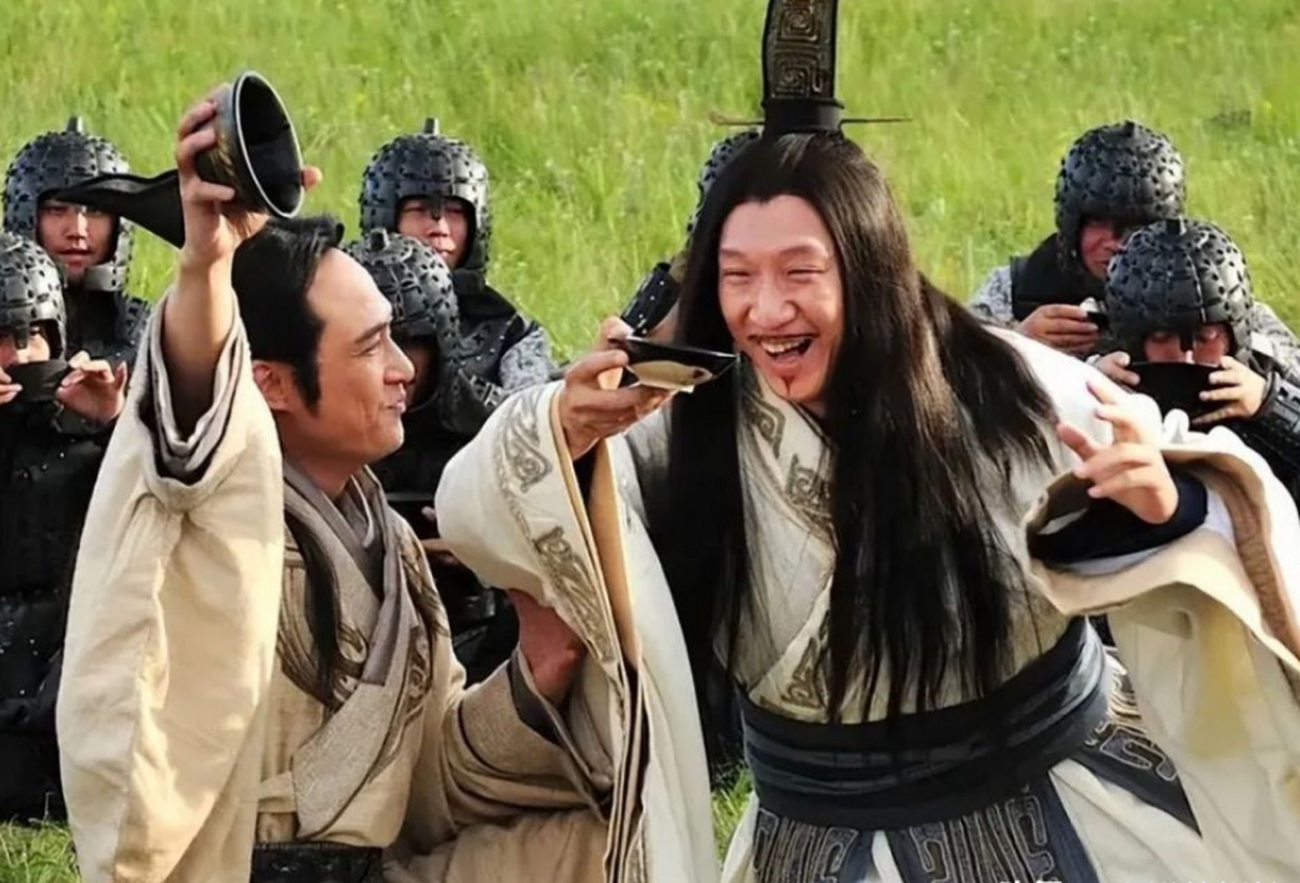 孙膑和庞涓拜鬼谷子为师时,鬼谷子让两人去砍柴.