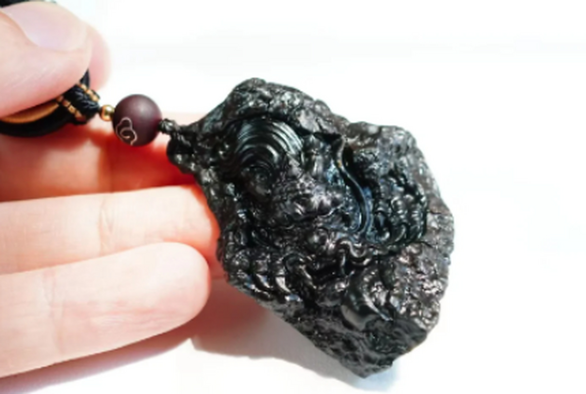 点击头像看直播##和田玉#新疆和田玉戈壁料黑青原料,超黑超细油斜爆