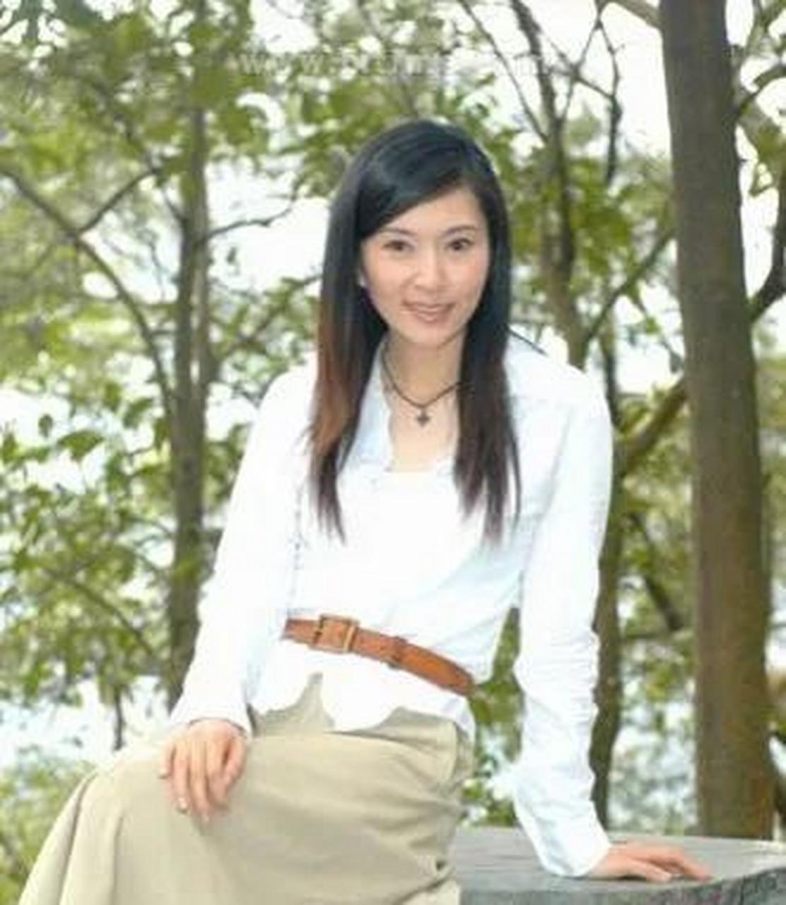 儿时女神张玉嬿:温婉大方,优雅迷人的高清写真集(珍藏版)