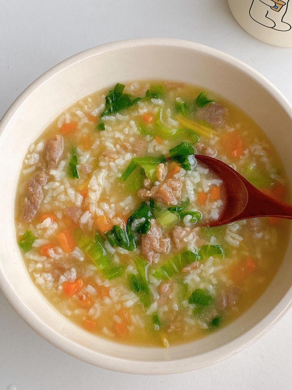 [樱花]美食[兔子]食谱[微风] 咸香软糯|青菜牛肉粥[饺子] 今天是养胃