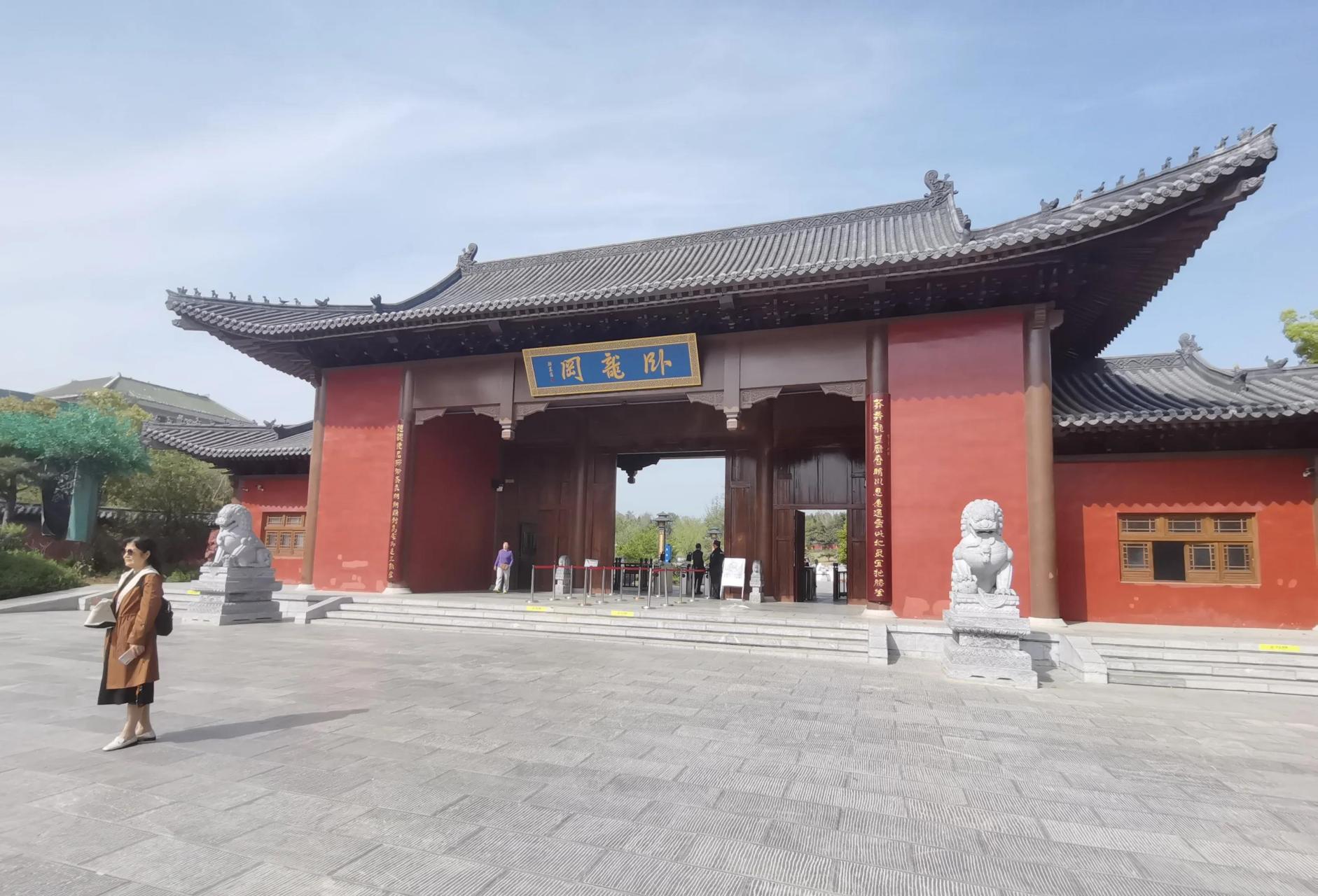 南阳武侯祠扩建后,有些看头 今天去了扩建后的南阳武侯祠,六十岁以上