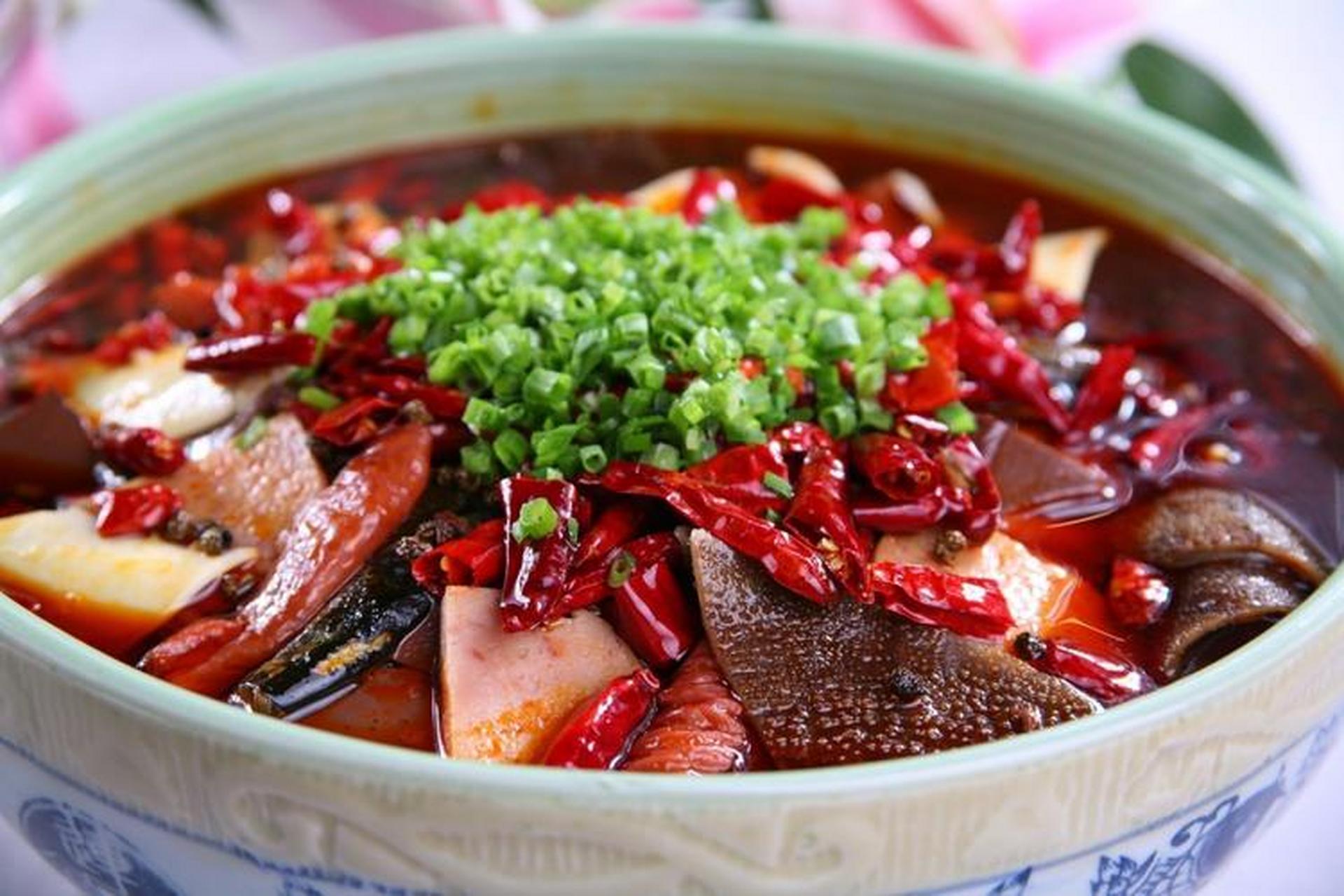 99毛血旺的做法99 95毛血旺是一道有名的四川火锅菜品,是火锅中