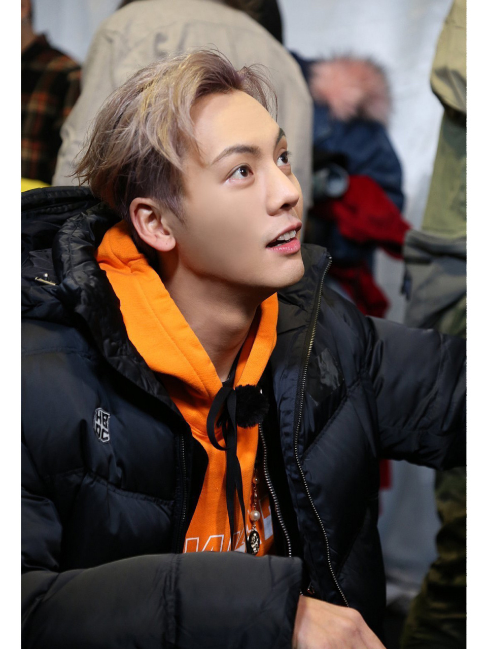 扒扒影视帅哥  陈伟霆帅的不算中规中矩的那种,而是有一些特别,和有