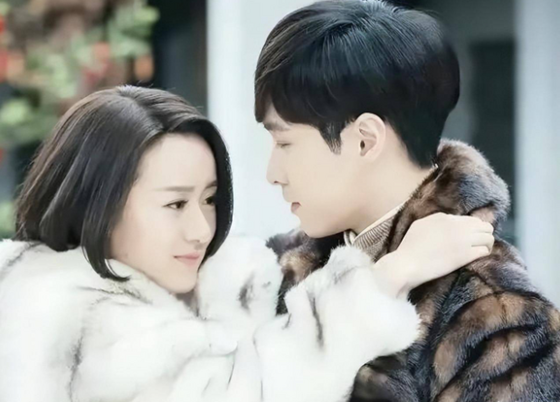 曝张艺兴曾和袁冰妍谈恋爱,女方喜欢炫耀,两人恋爱细节被扒  据悉