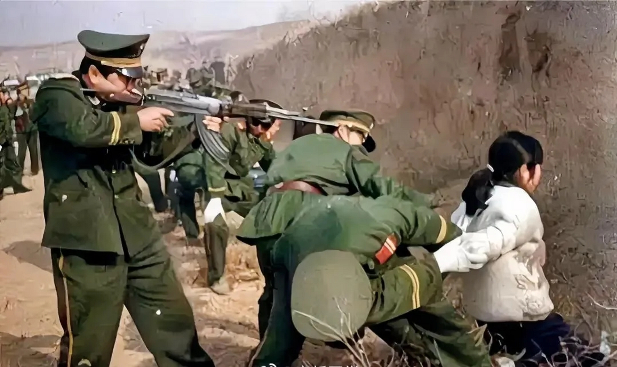 90年代的枪决现场.