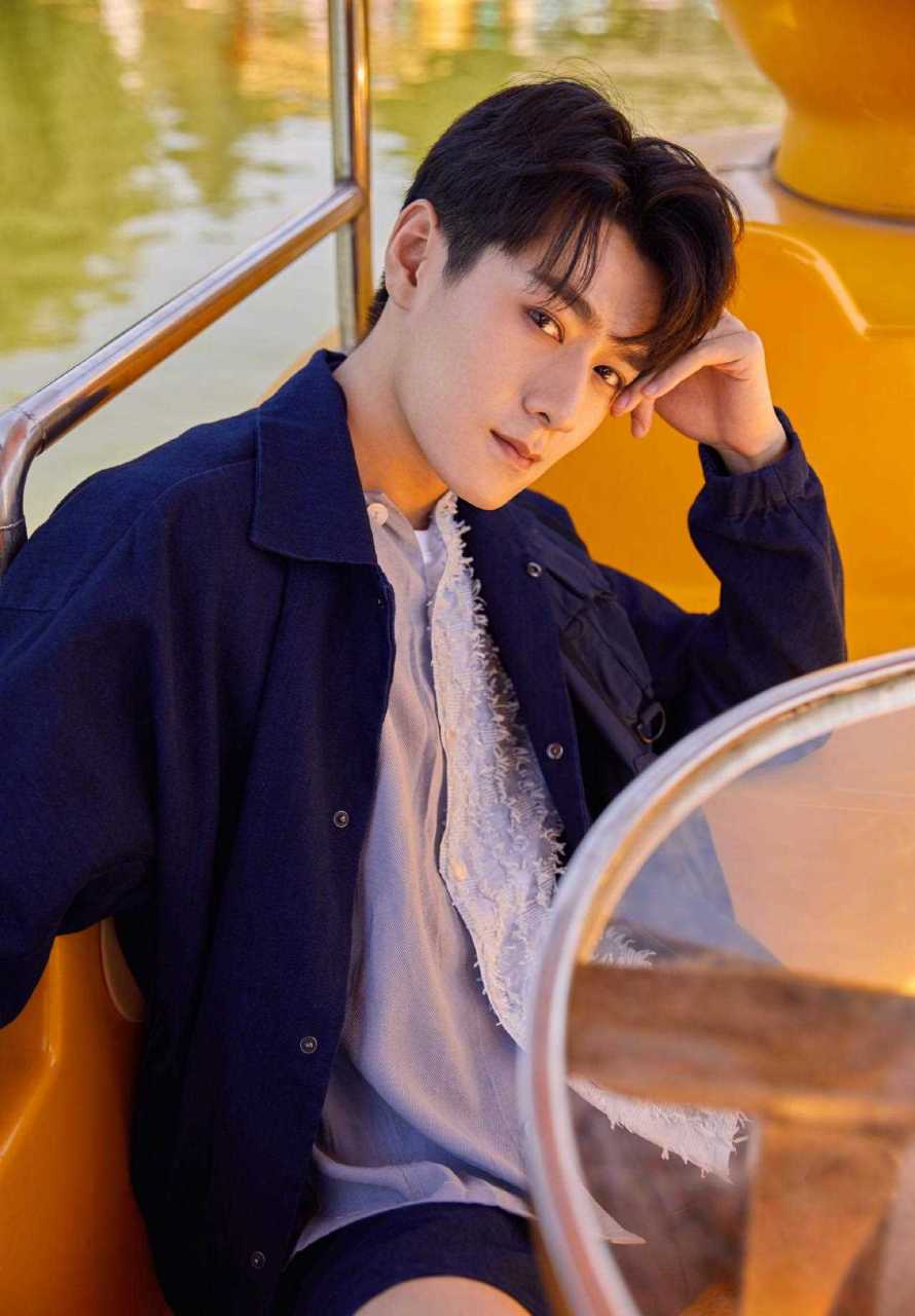 易柏辰童趣风写真!