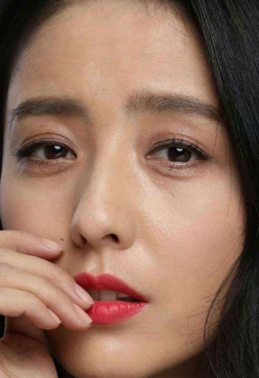 佟丽娅怼脸照状态如何?