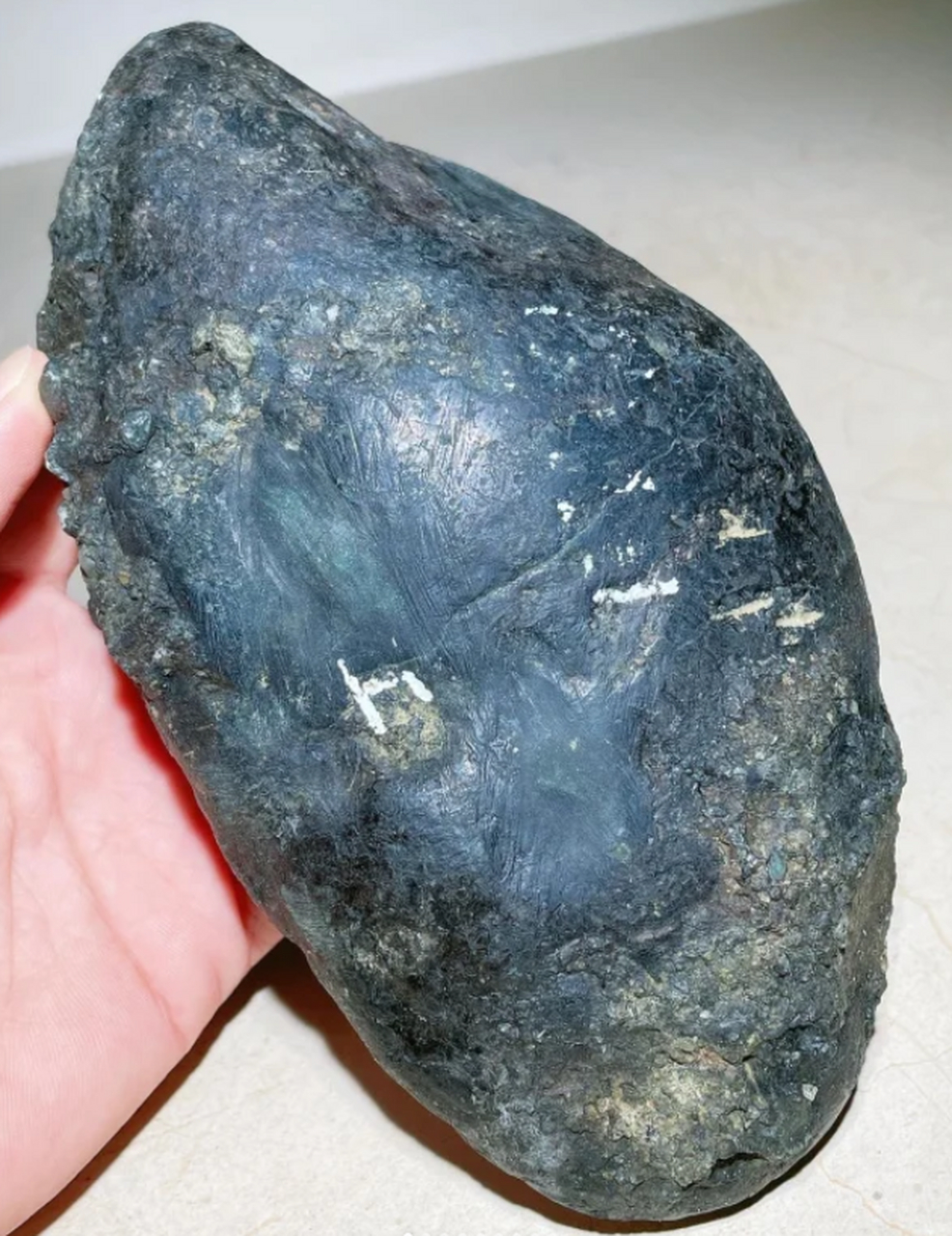 7公斤缅甸老坑黑乌沙手镯料 尺寸19-10-5厘米 块形规整 皮壳老辣 重量