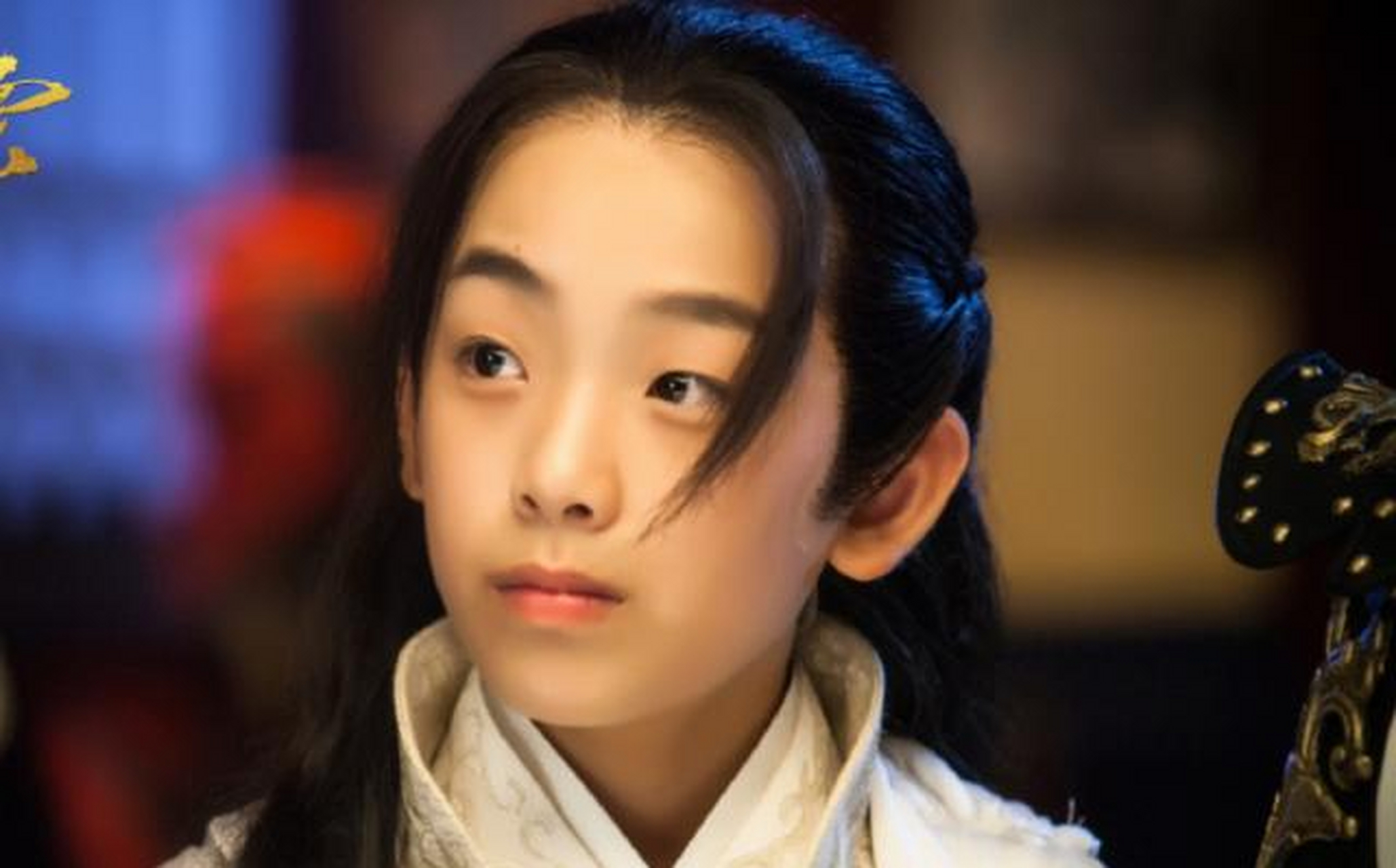 这位小童星就是黄天崎,他出道7年出演60多部剧,15岁身高就有180,还