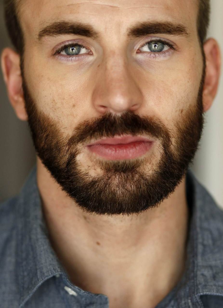 chris evans 美队镜头特写生图