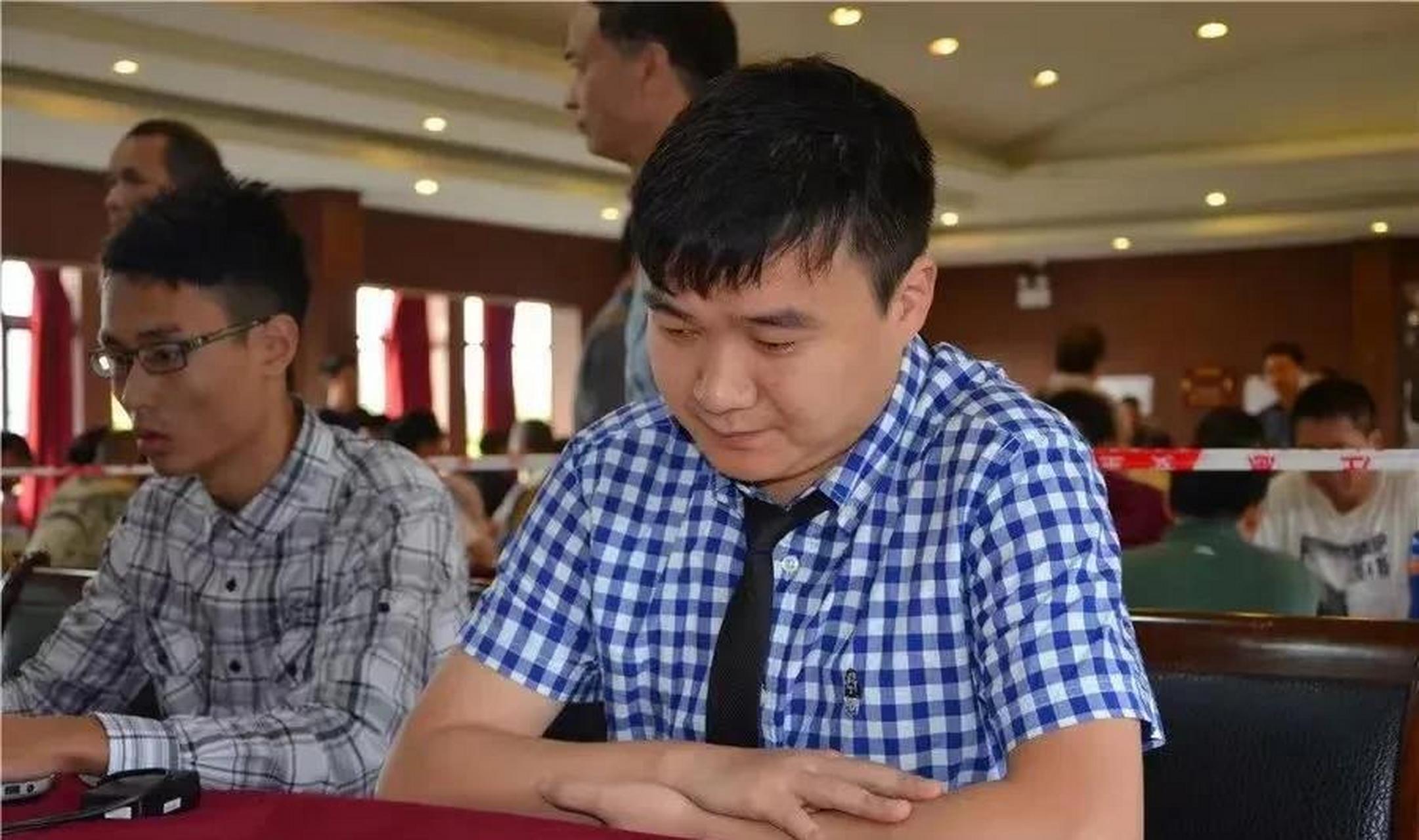 象棋大师孙浩宇:昨天我和曹岩磊的网络对决我输了,黑粉欢天喜地,忠粉