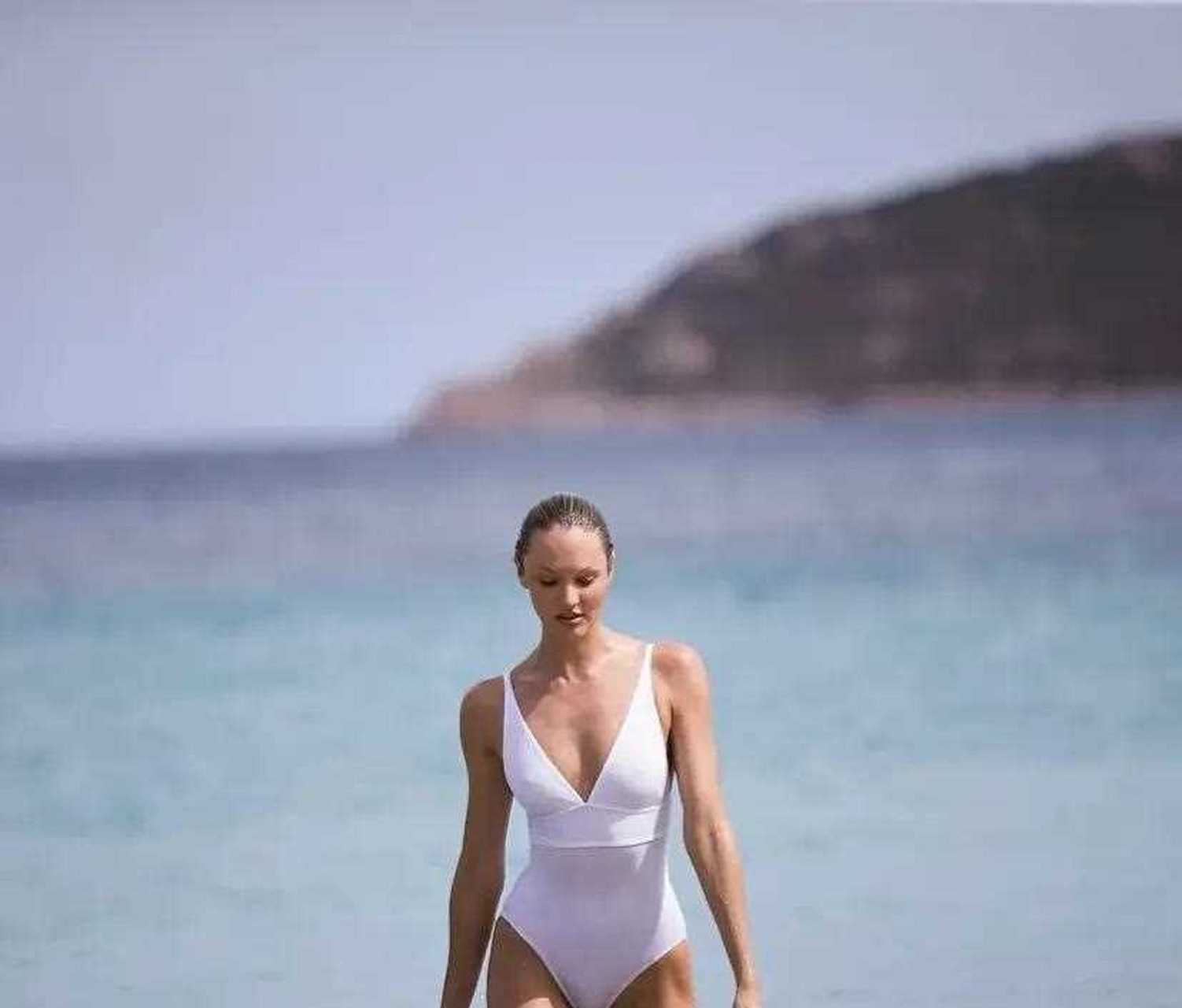 前维密天使糖糖candice swanepoel 白色比基尼尽显优雅大方  [饺子]