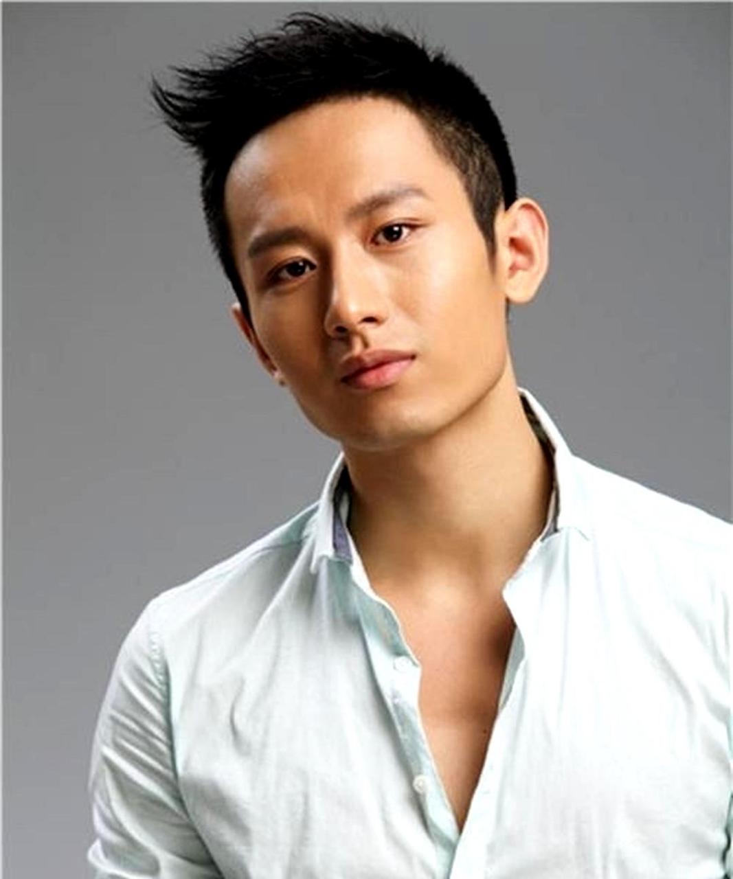 成毅是否进行了整形手术?