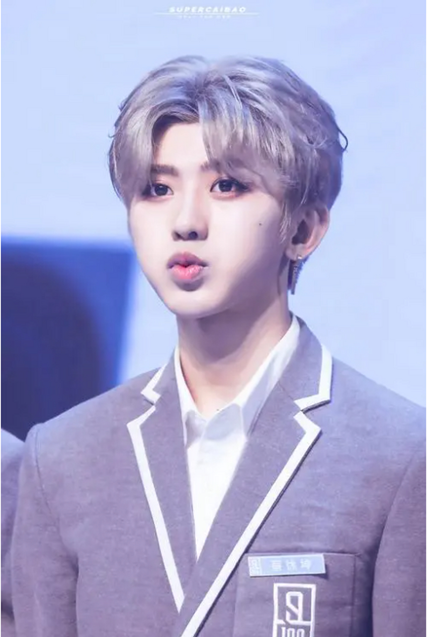 曾经也是真情实感的追过,还是祝福吧#蔡徐坤和袁娅维妹妹曝绯闻