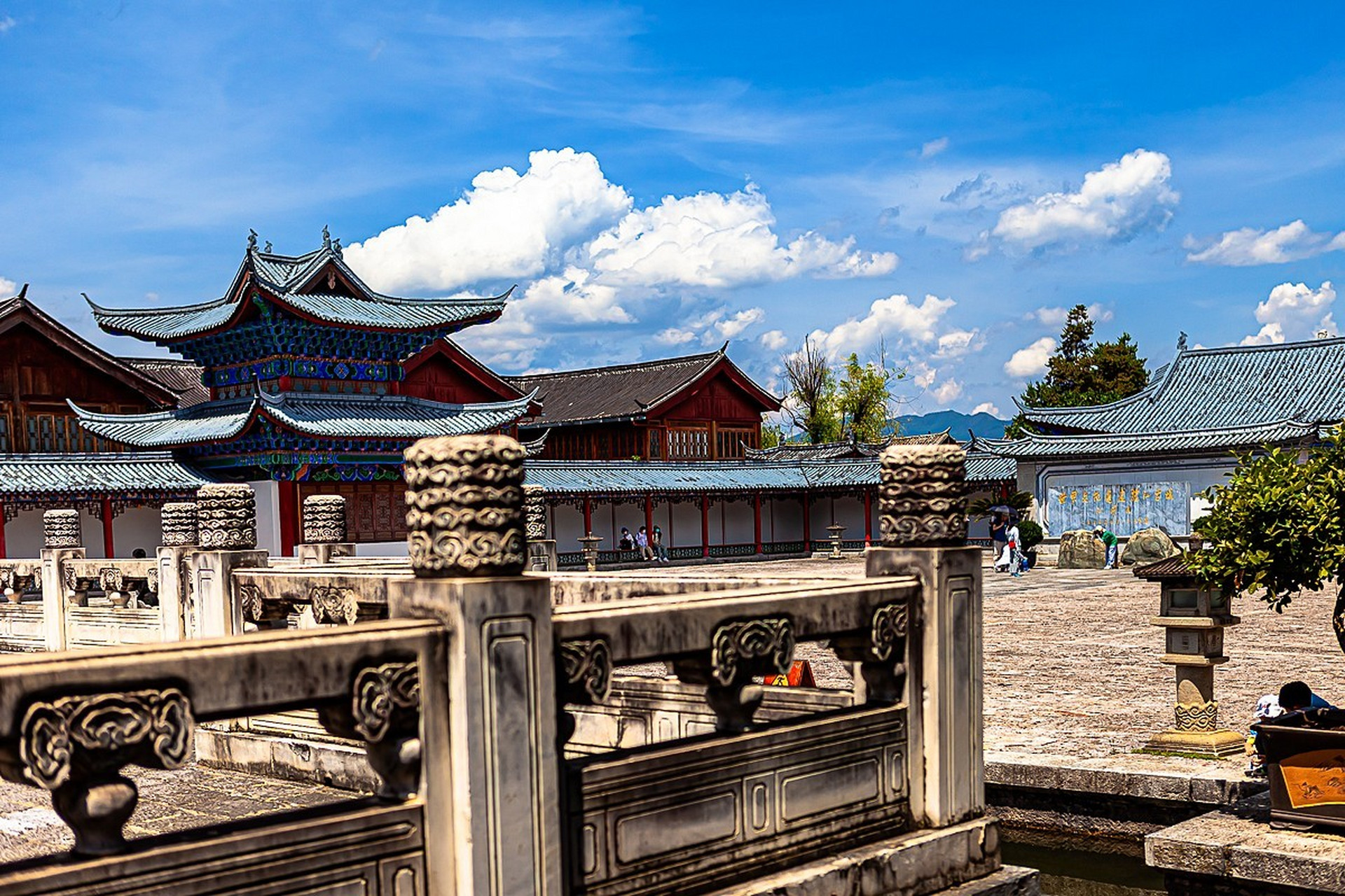 木府是丽江古城的一个重要景点,也是纳西族的历史文化遗址.