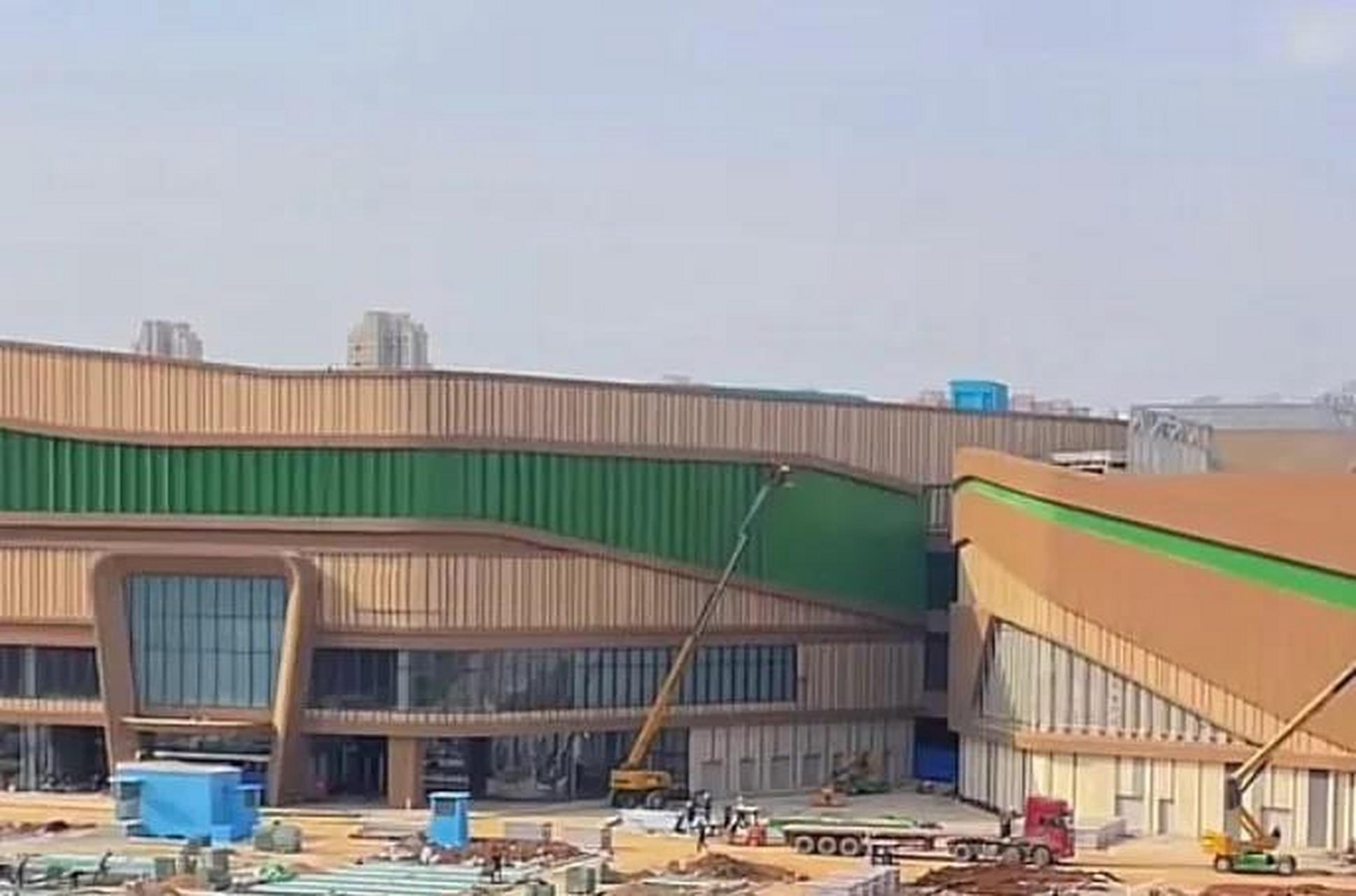 位于武汉江夏区大桥新区的永旺梦乐城正处于收尾阶段,有望今年开门