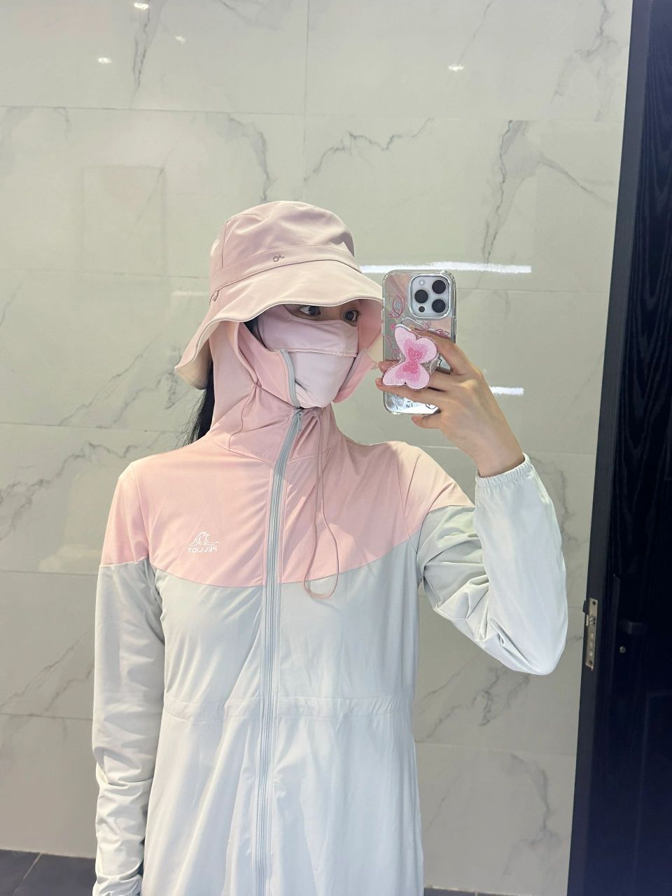 新疆"养蜂人"穿搭04 我们的口号是:把防晒进行到底!