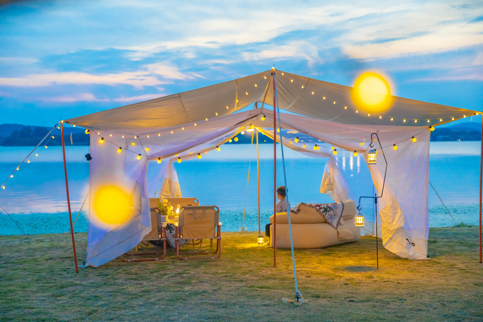 夏天到了,赏心悦目的"网纱帐篷"用起来了.