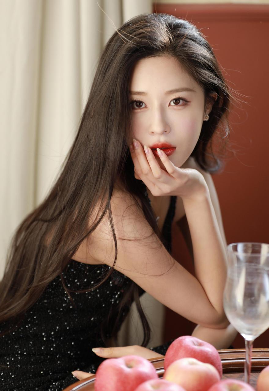 女神于雯浪漫唯美写真 对此,你觉得呢?