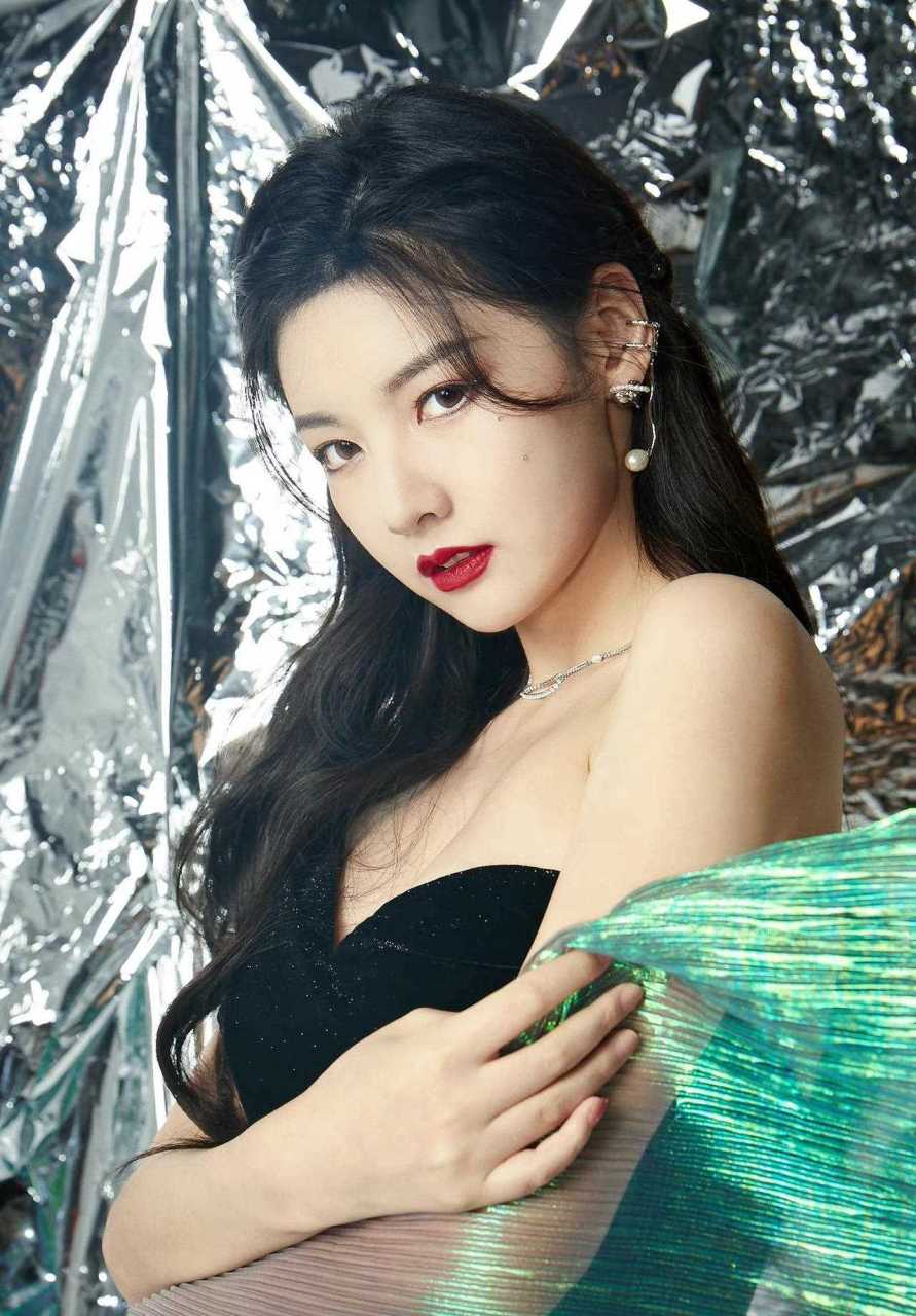 祝福赵粤出道九周年快乐!继续追逐光和梦想,心向远方万物晴朗!