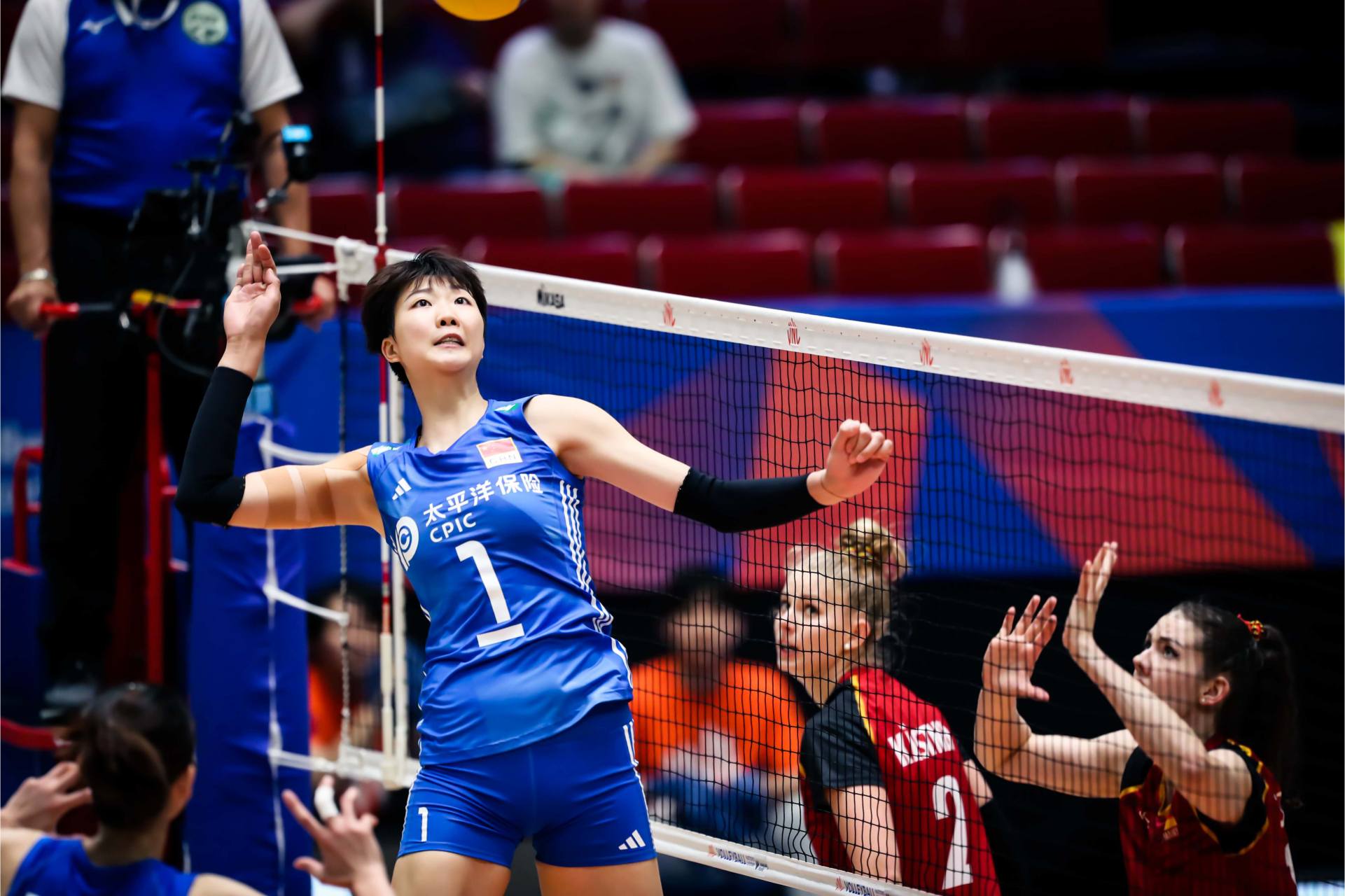 【中国女排3:0德国精彩美图】  世界女排联赛第二战  中国3:0横扫德国