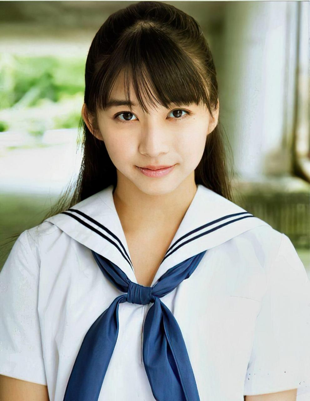 日系少女牧野真莉爱制服写真
