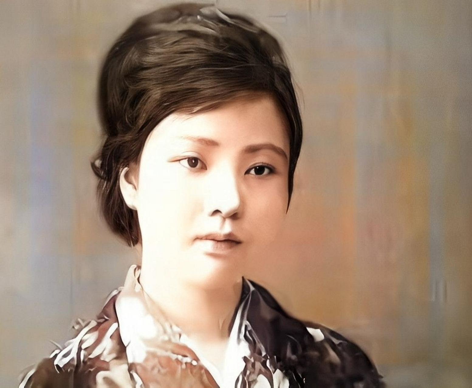 1937年,著名数学家·苏步青刚出差时,几个日本浪人冲进他家,对他的