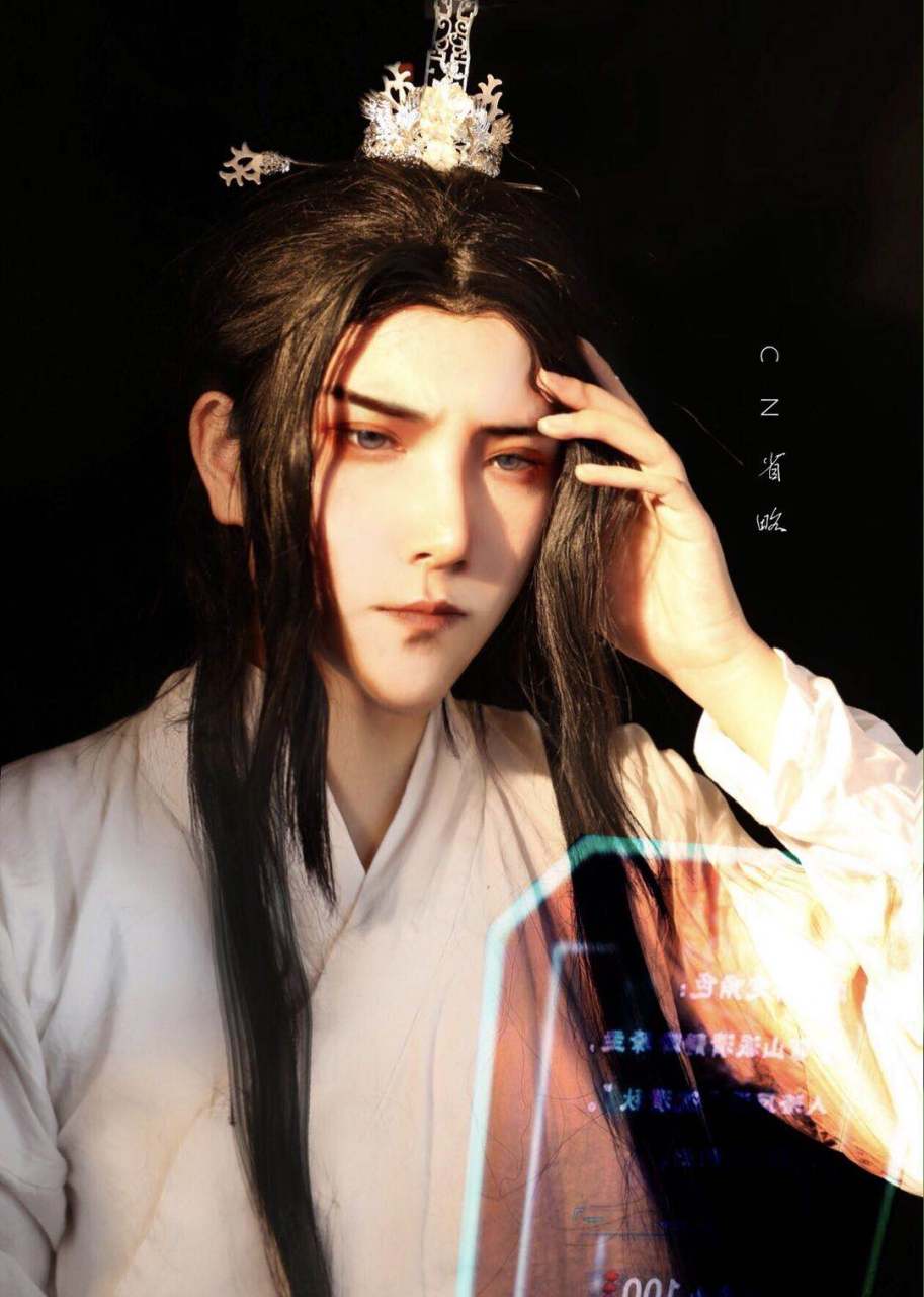 cosplay# #穿書自救指南# cos角色:沈清秋 cn:省略 