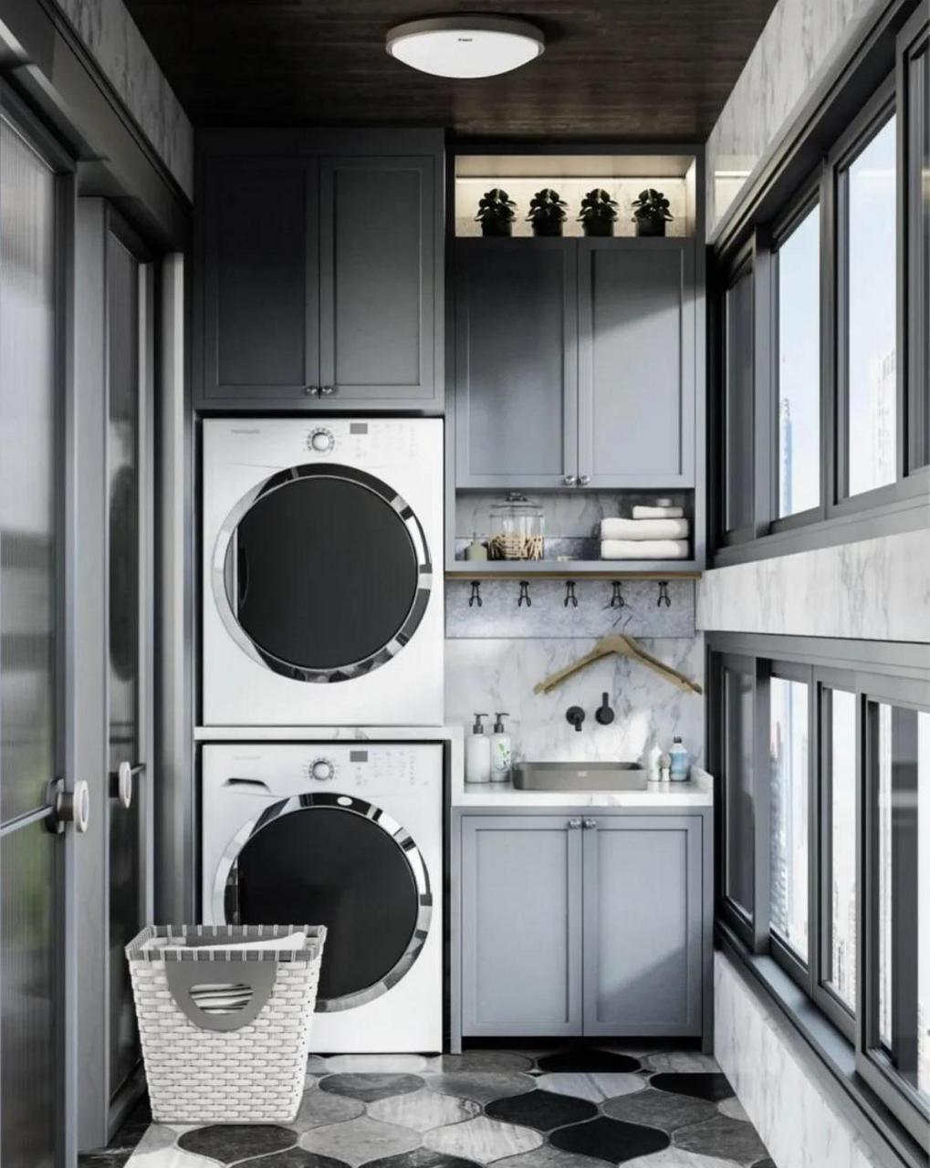 5种小阳台改造案例,洗衣休闲两不误   阳台作为家庭必不可少的区域