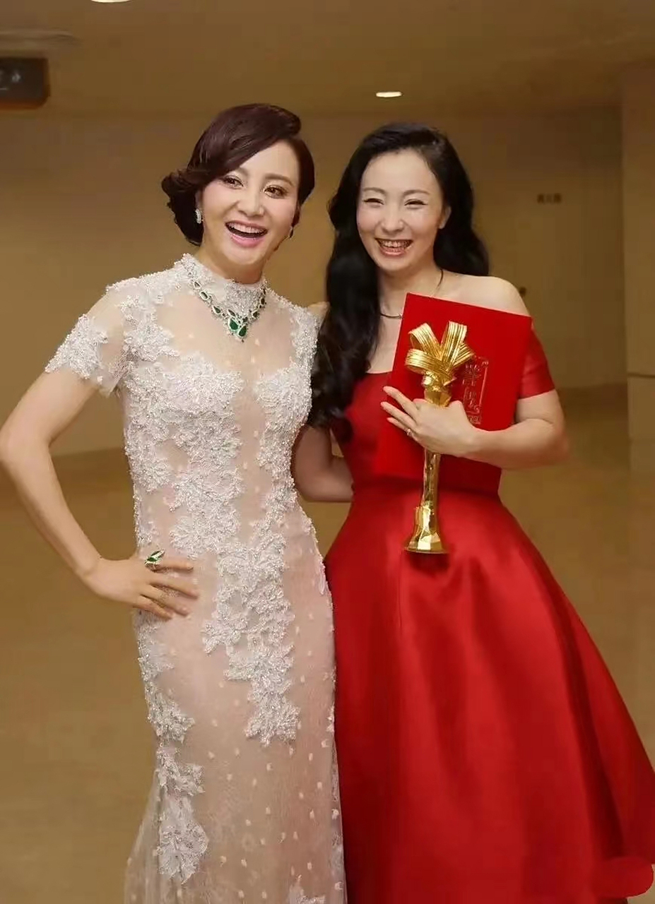 大陶红和小陶虹,哪个陶虹更漂亮呢