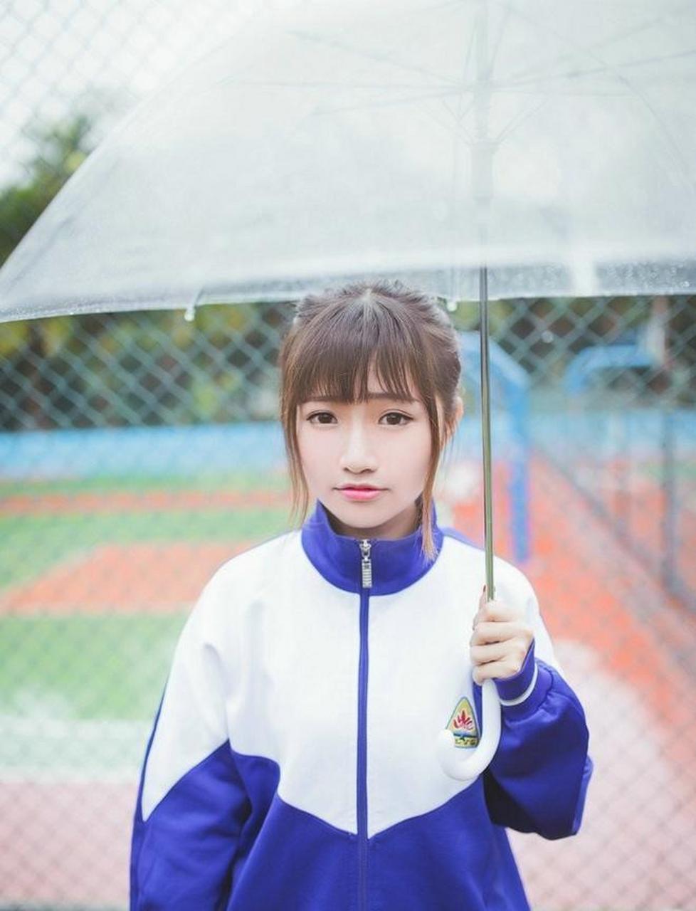 清纯校服学妹校园甜美俏皮写真