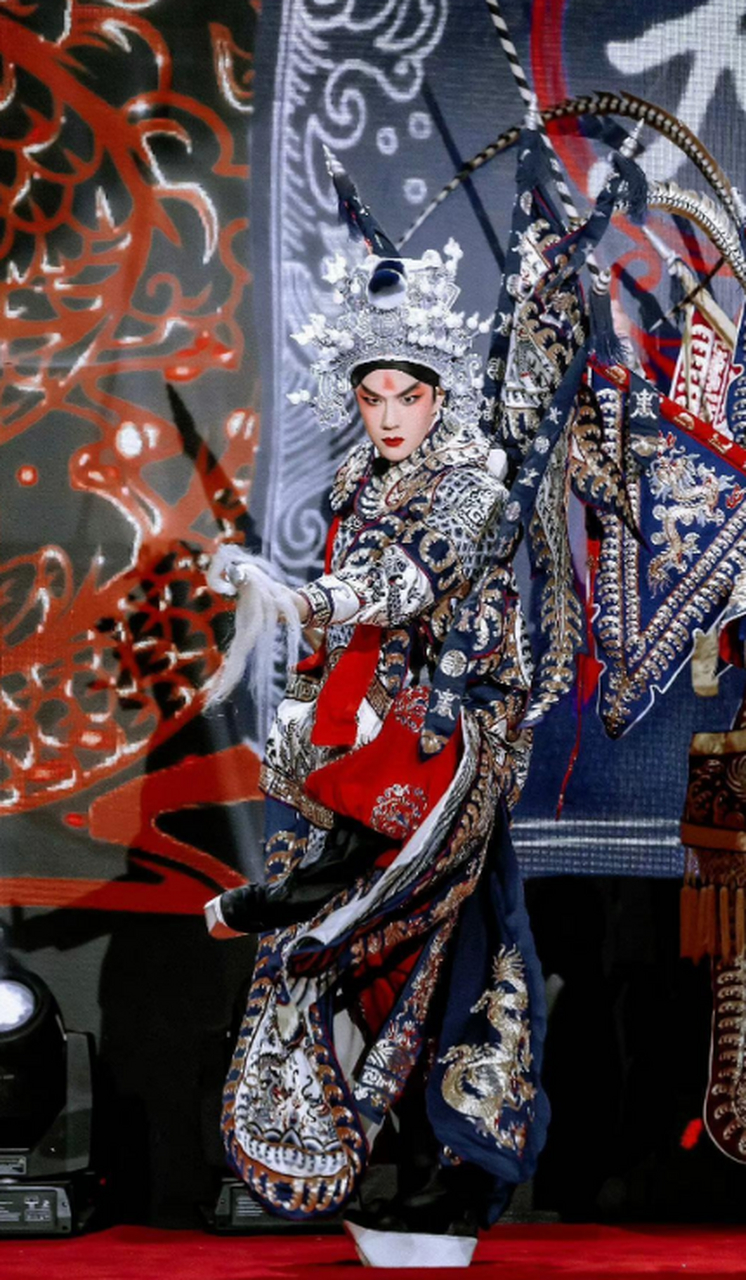 最美武生#王一博# 还有什么是你不会的呢